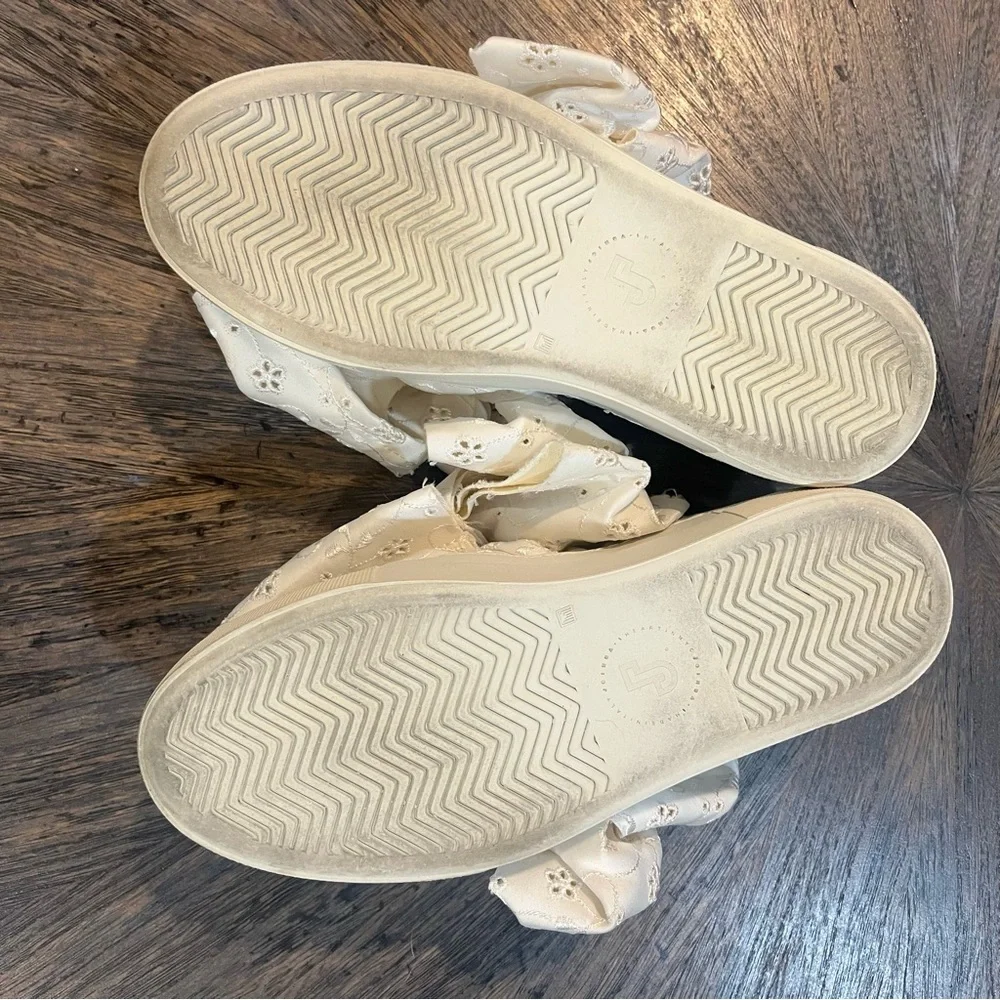 Joshua Sanders White Eyelet Bow Slip-On Sneakers‎ – Size 36 (US 6)